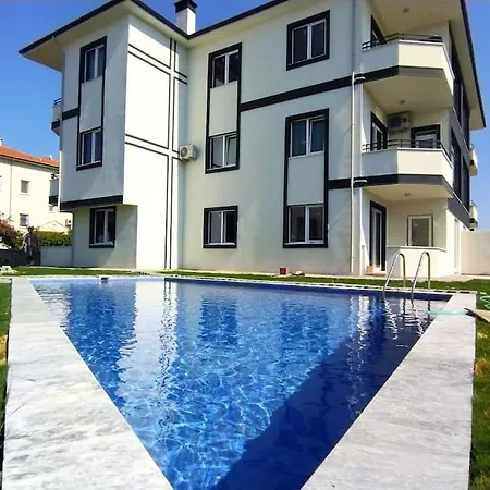 Safran House Apartment
